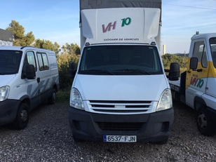Foto Caja Cerrada Iveco Daily 35 C 15 3450 RD 107kW (146CV)