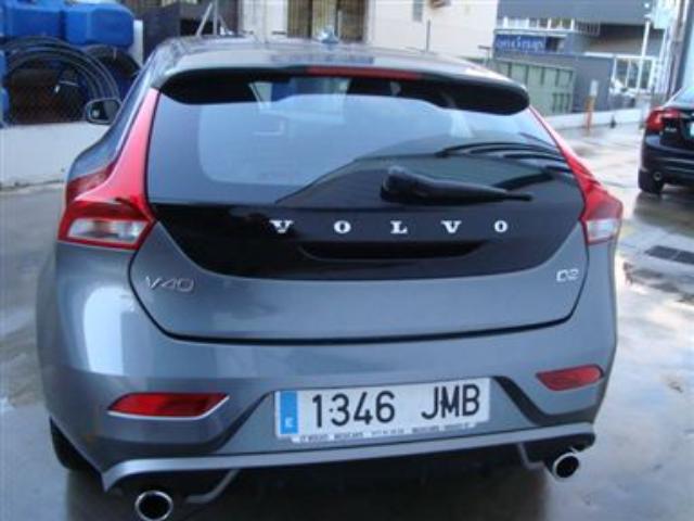 fotoG 4 del Volvo V40 D2 R-Design Momentum 88 kW (120 CV) 120cv Diésel del 2016 en Baleares