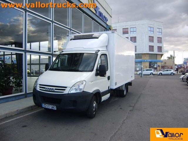 Caja Cerrada Frigori Iveco Daily 35 C 15 V 3300/1900 RD 107kW (146CV)
