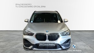 Fotos de BMW X1 xDrive18d color Gris Plata. Año 2021. 110KW(150CV). Diésel. En concesionario BYmyCAR Madrid - Las Tablas de Madrid