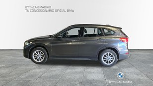 Fotos de BMW X1 xDrive18d color Gris. Año 2021. 110KW(150CV). Diésel. En concesionario BYmyCAR Madrid - Las Tablas de Madrid