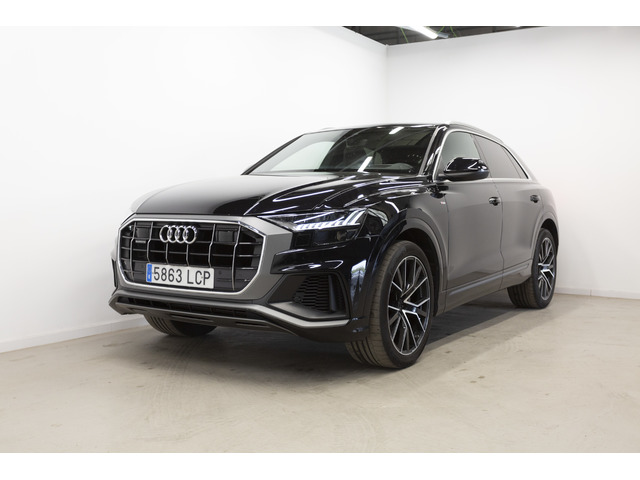 Audi Q8 Foto 1