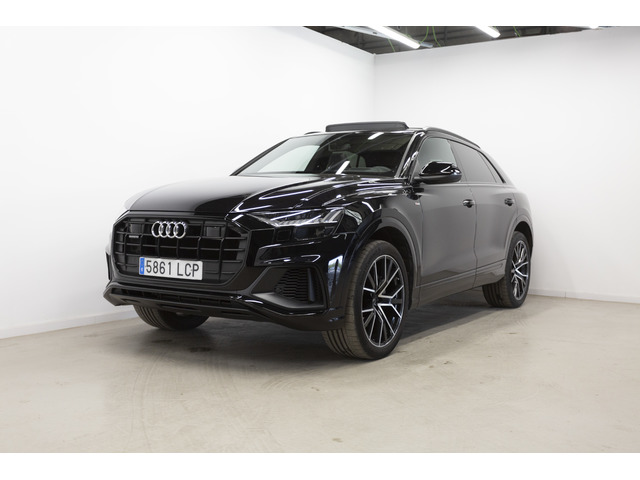 Audi Q8 Foto 1