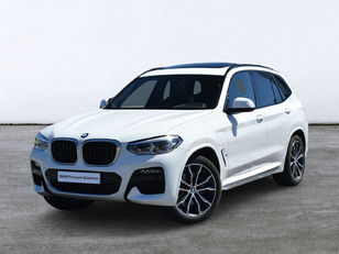 Fotos de BMW X3 xDrive30e color Blanco. Año 2021. 215KW(292CV). Híbrido Electro/Gasolina. En concesionario Celtamotor Caldas Reis de Pontevedra