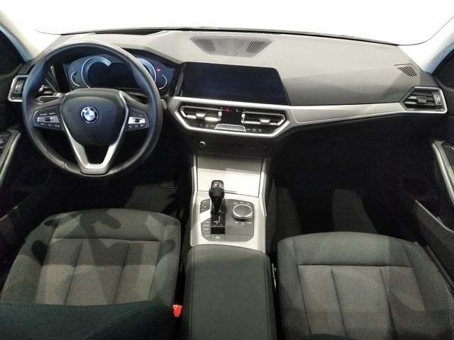 BMW Serie 3 318d color Blanco. Año 2020. 110KW(150CV). Diésel. En concesionario Albamocion S.L. ALBACETE de Albacete