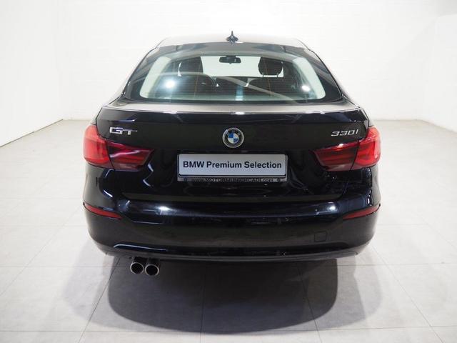 BMW Serie 3 320i Gran Turismo color Negro. Año 2019. 185KW(252CV). Gasolina. 