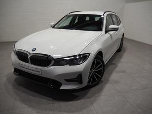Fotos de BMW Serie 3 318d Touring color Blanco. Año 2021. 110KW(150CV). Diésel. En concesionario MOTOR MUNICH S.A.U  - Terrassa de Barcelona