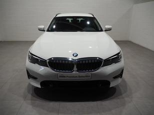 Fotos de BMW Serie 3 318d Touring color Blanco. Año 2021. 110KW(150CV). Diésel. En concesionario MOTOR MUNICH S.A.U  - Terrassa de Barcelona