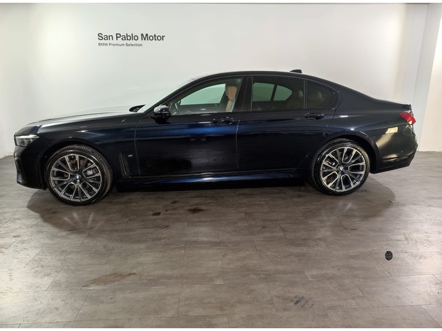 BMW Serie 7 730d color Negro. Año 2020. 195KW(265CV). Diésel. En concesionario San Pablo Motor | Ctra. Amarilla SE-30 de Sevilla