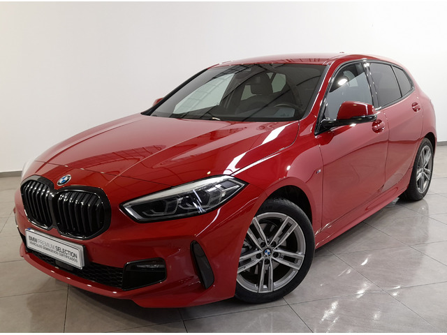 BMW Serie 1 118d color Rojo. Año 2020. 110KW(150CV). Diésel. En concesionario Movijerez S.A. S.L. de Cádiz