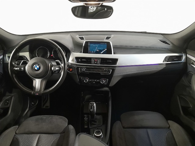 BMW X2 sDrive18d color Blanco. Año 2018. 110KW(150CV). Diésel. En concesionario Movijerez S.A. S.L. de Cádiz