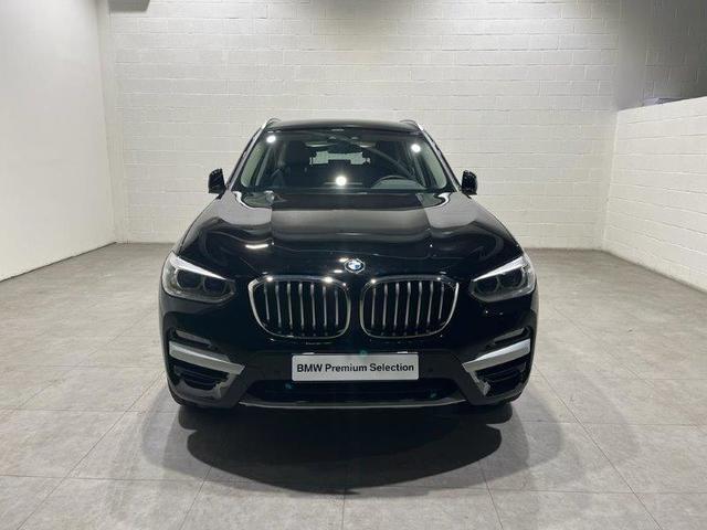 BMW X3 xDrive30e color Negro. Año 2021. 215KW(292CV). Híbrido Electro/Gasolina. En concesionario MOTOR MUNICH S.A.U  - Terrassa de Barcelona