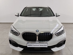 Fotos de BMW Serie 1 118i color Blanco. Año 2021. 103KW(140CV). Gasolina. En concesionario Movijerez S.A. S.L. de Cádiz