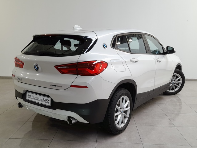 BMW X2 sDrive18d color Blanco. Año 2020. 110KW(150CV). Diésel. En concesionario Movijerez S.A. S.L. de Cádiz