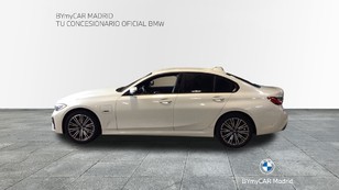 Fotos de BMW Serie 3 320e color Blanco. Año 2022. 150KW(204CV). Híbrido Electro/Gasolina. En concesionario BYmyCAR Madrid - Alcalá de Madrid