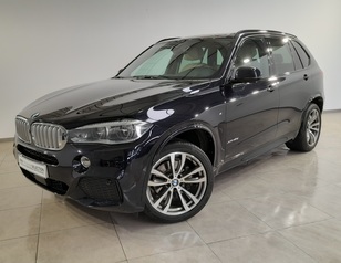 Fotos de BMW X5 xDrive40d color Negro. Año 2015. 230KW(313CV). Diésel. En concesionario Movijerez S.A. S.L. de Cádiz
