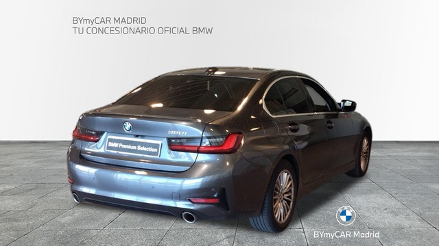 BMW Serie 3 320i color Gris. Año 2022. 135KW(184CV). Gasolina. En concesionario BYmyCAR Madrid - Alcalá de Madrid