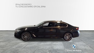 Fotos de BMW Serie 5 520e color Negro. Año 2022. 150KW(204CV). Híbrido Electro/Gasolina. En concesionario BYmyCAR Madrid - Alcalá de Madrid