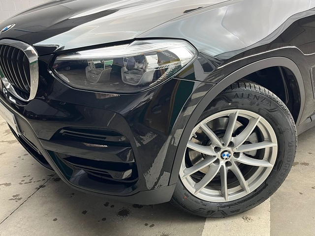 BMW X3 xDrive20d color Negro. Año 2018. 140KW(190CV). Diésel. En concesionario ALBAMOCION CIUDAD REAL  de Ciudad Real