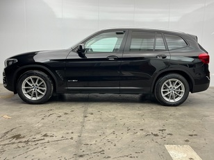 Fotos de BMW X3 xDrive20d color Negro. Año 2018. 140KW(190CV). Diésel. En concesionario Albamocion S.L. ALBACETE de Albacete