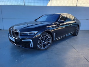 Fotos de BMW Serie 7 745Le color Negro. Año 2022. 290KW(394CV). Híbrido Electro/Gasolina. En concesionario Autogotran S.A. de Huelva