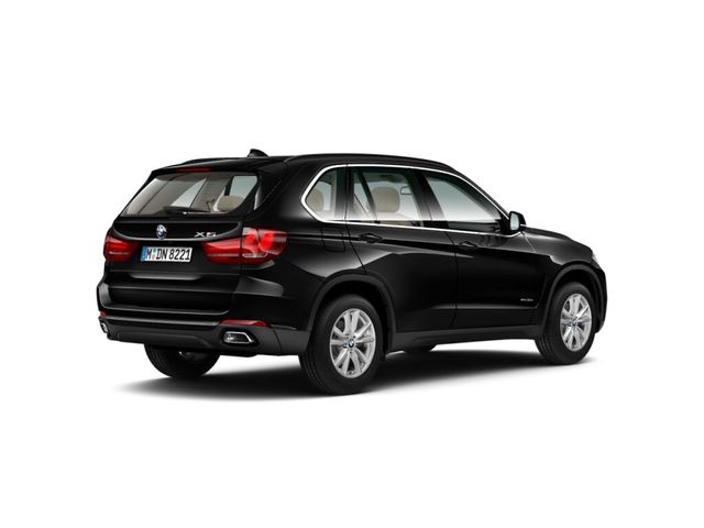 BMW X5 xDrive30d color Negro. Año 2017. 190KW(258CV). Diésel. En concesionario Movijerez S.A. S.L. de Cádiz