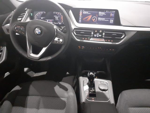 BMW Serie 2 218i Gran Coupe color Blanco. Año 2022. 103KW(140CV). Gasolina. En concesionario Automotor Costa, S.L.U. de Almería