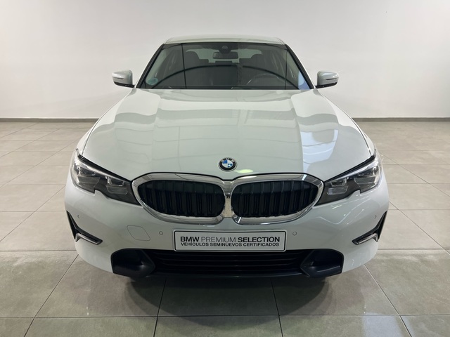 BMW Serie 3 320d color Blanco. Año 2019. 140KW(190CV). Diésel. En concesionario Movijerez S.A. S.L. de Cádiz