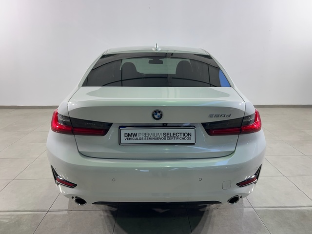 BMW Serie 3 320d color Blanco. Año 2019. 140KW(190CV). Diésel. En concesionario Movijerez S.A. S.L. de Cádiz