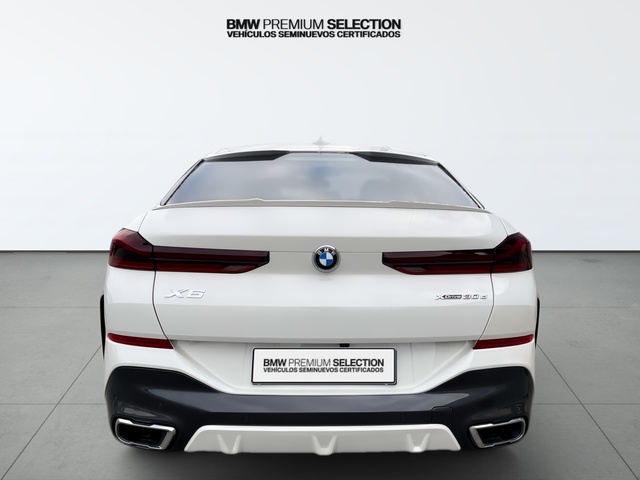BMW X6 xDrive30d color Blanco. Año 2020. 195KW(265CV). Diésel. En concesionario Automotor Premium Viso - Málaga de Málaga