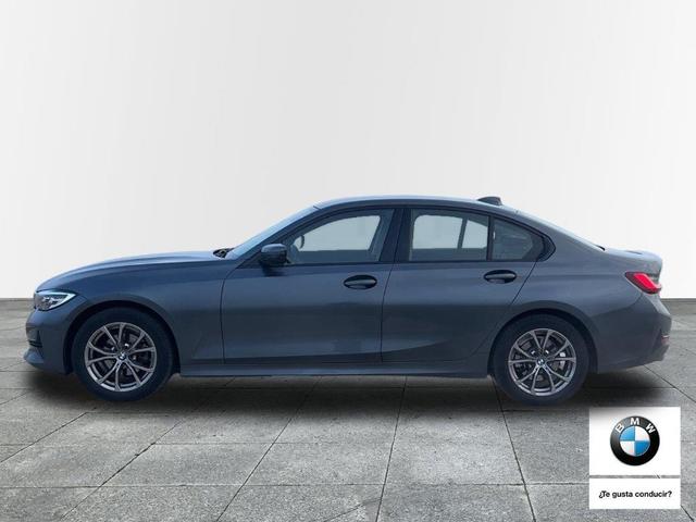 BMW Serie 3 318d color Gris. Año 2021. 110KW(150CV). Diésel. En concesionario Autoram de Zamora