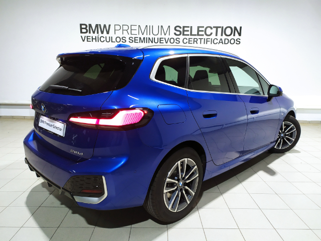 BMW Serie 2 218d Active Tourer color Azul. Año 2022. 110KW(150CV). Diésel. En concesionario Hispamovil, Torrevieja de Alicante