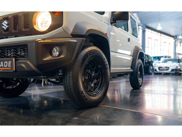 Suzuki Jimny 1.5 Pro 75 kW (102 CV)