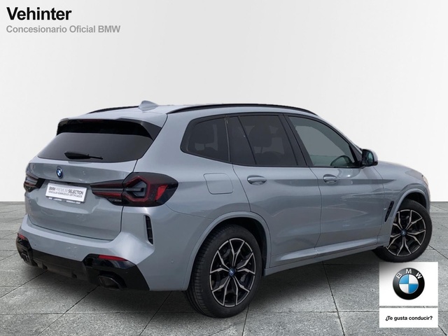 BMW X3 xDrive30e color Gris. Año 2022. 215KW(292CV). Híbrido Electro/Gasolina. En concesionario Momentum S.A. de Madrid