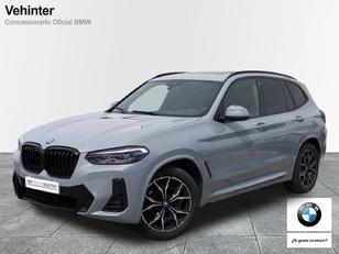 Fotos de BMW X3 xDrive30e color Gris. Año 2022. 215KW(292CV). Híbrido Electro/Gasolina. En concesionario Momentum S.A. de Madrid