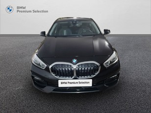 Fotos de BMW Serie 1 120d color Negro. Año 2022. 140KW(190CV). Diésel. En concesionario San Pablo Motor | Su Eminencia de Sevilla