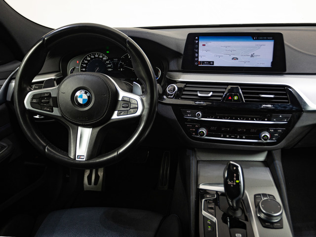 BMW Serie 6 630d Gran Turismo color Negro. Año 2017. 195KW(265CV). Diésel. En concesionario Eresma Motor de Segovia