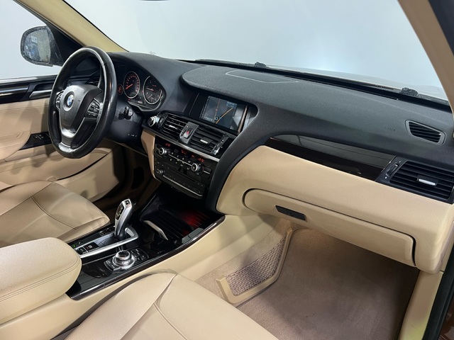 BMW X3 sDrive18d color Marrón. Año 2017. 110KW(150CV). Diésel. En concesionario Movijerez S.A. S.L. de Cádiz