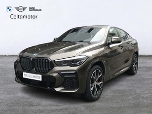 Fotos de BMW X6 xDrive30d color Marrón. Año 2022. 210KW(286CV). Diésel. En concesionario Celtamotor Vigo  de Pontevedra