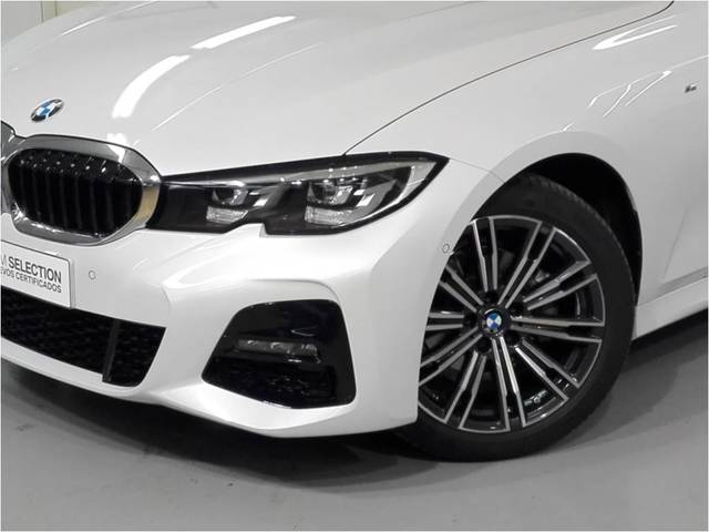 BMW Serie 3 318d color Blanco. Año 2022. 110KW(150CV). Diésel. En concesionario Engasa S.A. de Valencia