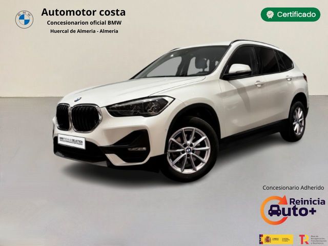 BMW X1 sDrive18i color Blanco. Año 2022. 100KW(136CV). Gasolina. En concesionario Automotor Costa, S.L.U. de Almería