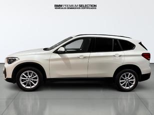 Fotos de BMW X1 sDrive18i color Blanco. Año 2022. 100KW(136CV). Gasolina. En concesionario Automotor Costa, S.L.U. de Almería