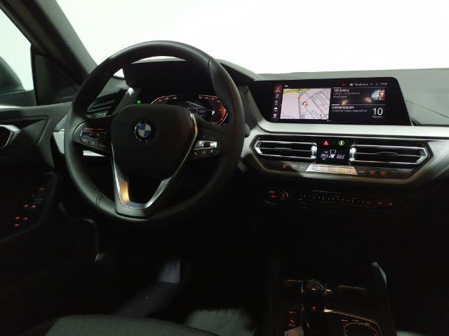 BMW Serie 2 218d Gran Coupe color Gris. Año 2022. 110KW(150CV). Diésel. En concesionario Hispamovil Elche de Alicante