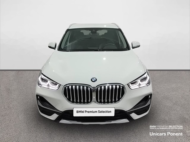 BMW X1 sDrive18d color Blanco. Año 2020. 110KW(150CV). Diésel. En concesionario Unicars Ponent de Lleida