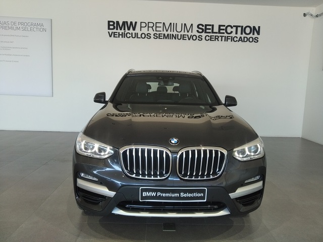 BMW X3 xDrive20d color Gris. Año 2018. 140KW(190CV). Diésel. En concesionario Albamocion S.L. ALBACETE de Albacete