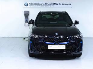 Fotos de BMW iX3 M Sport color Negro. Año 2023. 210KW(286CV). Eléctrico. En concesionario Engasa S.A. de Valencia