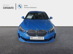 Fotos de BMW Serie 1 118i color Azul. Año 2022. 103KW(140CV). Gasolina. En concesionario CANAAUTO - TACO de Sta. C. Tenerife