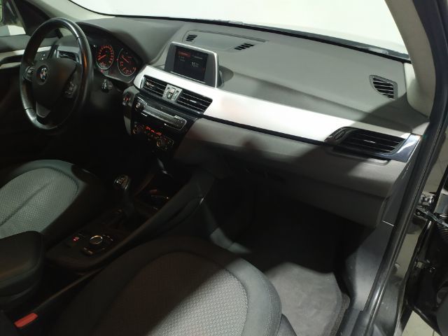 BMW X1 sDrive18d color Negro. Año 2017. 110KW(150CV). Diésel. En concesionario Hispamovil Elche de Alicante