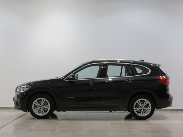 BMW X1 sDrive20d color Negro. Año 2016. 140KW(190CV). Diésel. En concesionario DIGITAL Automoviles Fersan, S.A. de Alicante