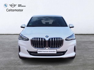 Fotos de BMW Serie 2 218d Active Tourer color Blanco. Año 2022. 110KW(150CV). Diésel. En concesionario Celtamotor Pontevedra de Pontevedra